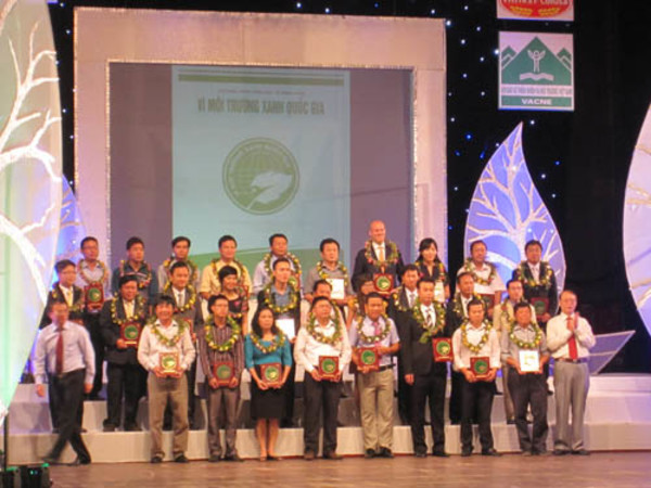 80 doanh nghiệp đạt tiêu chí “Vì Môi trường xanh Quốc gia' năm 2013
