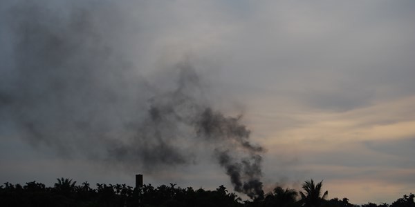 Kiểm soát khí thải ô nhiễm: quá khó với VN?