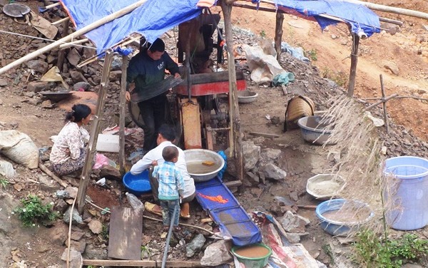 Điện Biên: Tháo gỡ các vấn đề xoay quanh mỏ vàng Phì Nhừ