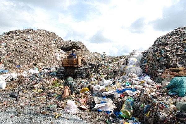 Bến Tre: Bãi rác Phú Hưng quá tải gây ô nhiễm