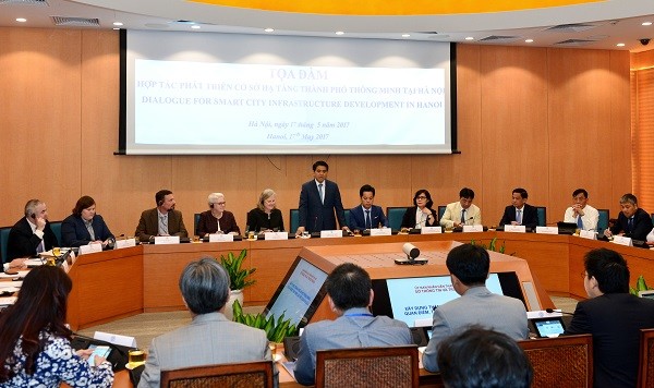 Chủ tịch Hà Nội 'đặt bài' DN Hoa Kỳ xây thành phố thông minh