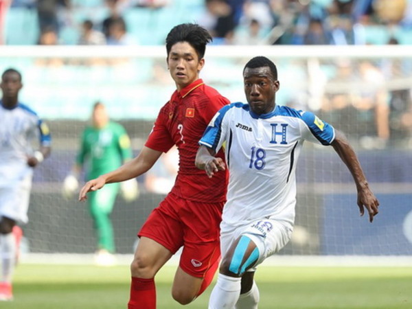 HLV Lê Thụy Hải: ‘Vào World Cup là tốt rồi, đừng trách U20 Việt Nam’