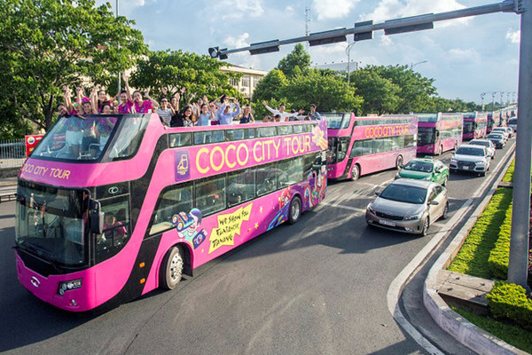 Xe buýt 2 tầng tại Đà Nẵng chở khách tham quan miễn phí