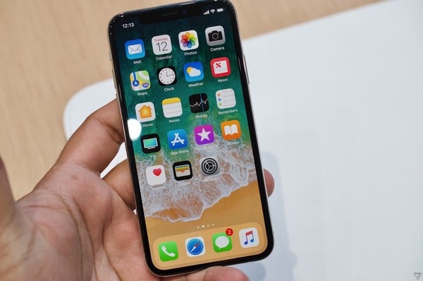 iPhone X về Việt Nam với giá gần 50 triệu đồng?