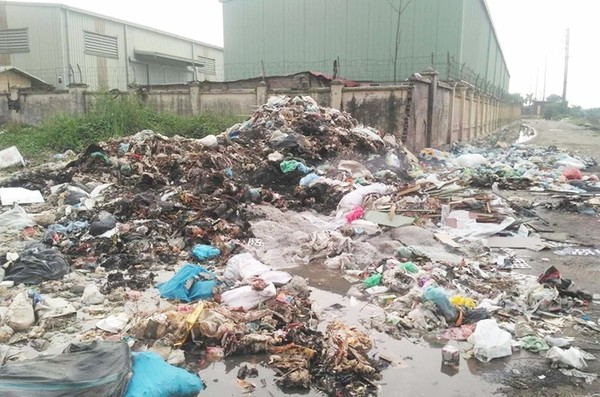 Sẽ xử lý triệt để bãi rác gây ô nhiễm ở Cụm công nghiệp Lai Xá