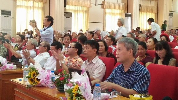 Chùm ảnh: Ngày hội Lục Bát Đinh Dậu 2017