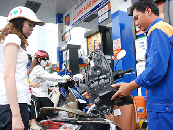 Ngày mai, giá xăng dầu tăng lần thứ 6 liên tiếp?