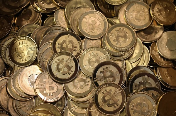 Giá bitcoin hôm nay 5/10: Ổn định, vững giá trên 4.200 USD/bitcoin