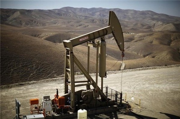 Giá xăng dầu hôm nay 7/11: Mỹ giảm số giàn khoan, giá dầu nhảy vọt