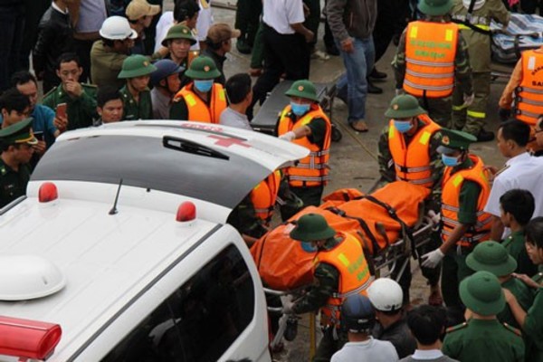 Bão số 12 gây tổn thất nặng nề: 107 người chết và mất tích