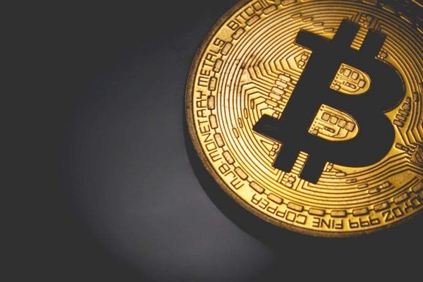 Giá bitcoin hôm nay 11/11: Bitcoin liên tục lao dốc không phanh