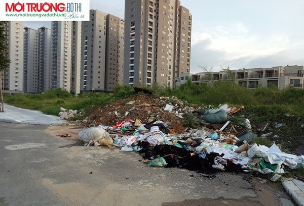 Sở Xây Dựng Hà Nội chỉ đạo xử lý rác thải trên con đường nghìn tỷ