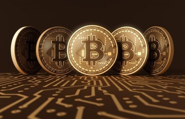 Giá bitcoin hôm nay 16/11: Bitcoin Cash giảm mạnh, Bitcoin vọt tăng