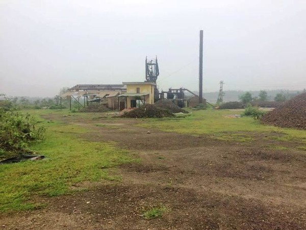 Hà Tĩnh: Cận cảnh nhà máy tiền tỷ bỏ hoang