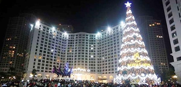 Những điểm đi chơi Giáng sinh không thể bỏ lỡ ở Hà Nội