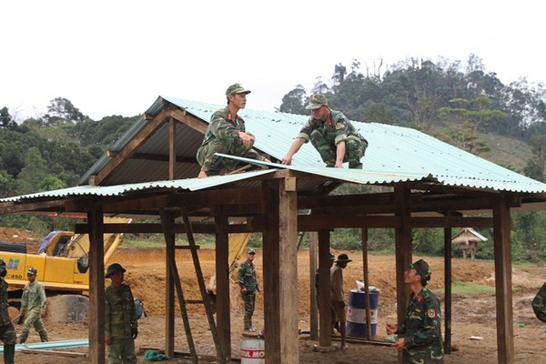 Dựng nhà mới cho 144 hộ dân bị sạt lở đất ở Nam Trà My