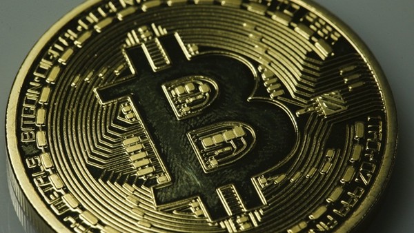 Giá bitcoin hôm nay 16/12: Tăng và tiếp tục tăng