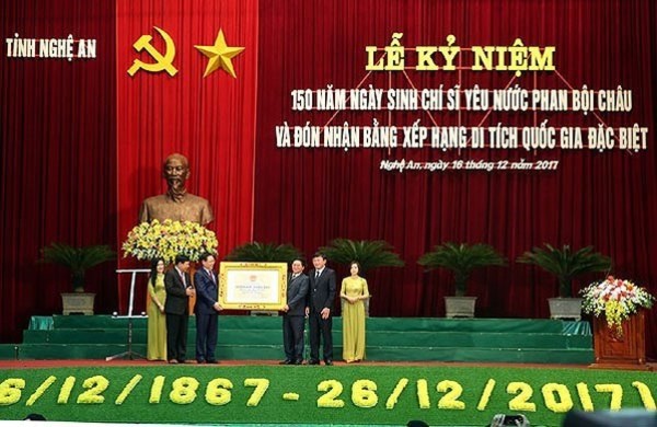 Trang trọng Lễ kỷ niệm 150 ngày sinh Chí sĩ yêu nước Phan Bội Châu