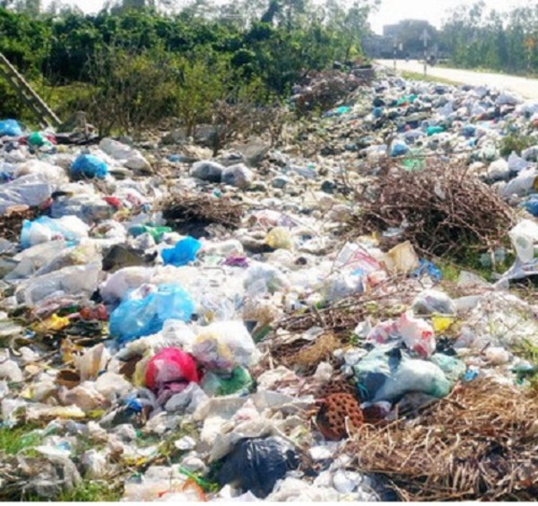 Tin môi trường ngày 22/12: Bình Định: Rác thải bủa vây khu dân cư