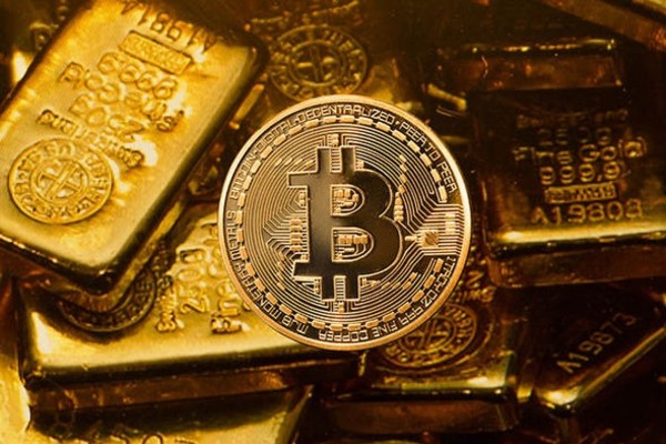 Giá bitcoin hôm nay 25/12: Dưới 14.000 USD, bitcoin khủng hoảng
