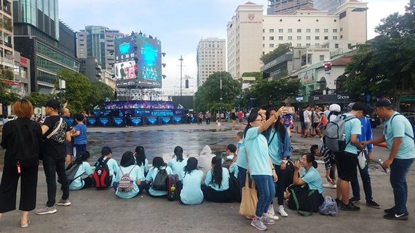 Sài Gòn rộn ràng trước Giao thừa đón năm mới 2018
