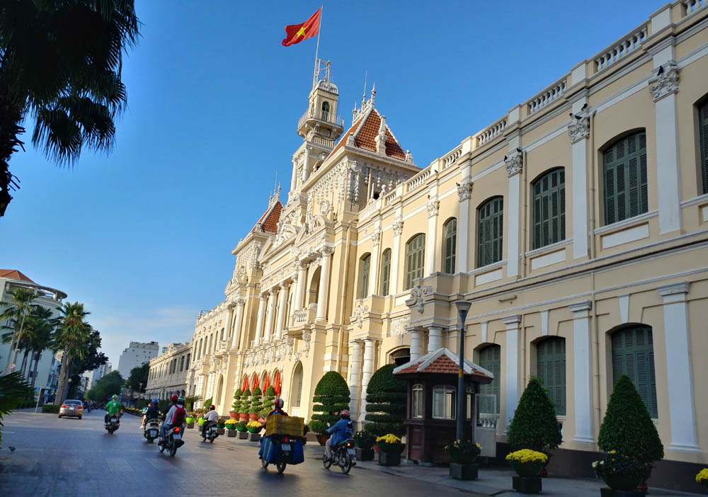 Sài Gòn yên bình sáng đầu năm mới 2018