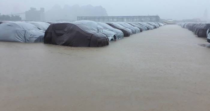 Hyundai Thành Công lên tiếng nghi vấn giảm giá sâu do xe...ngập nước