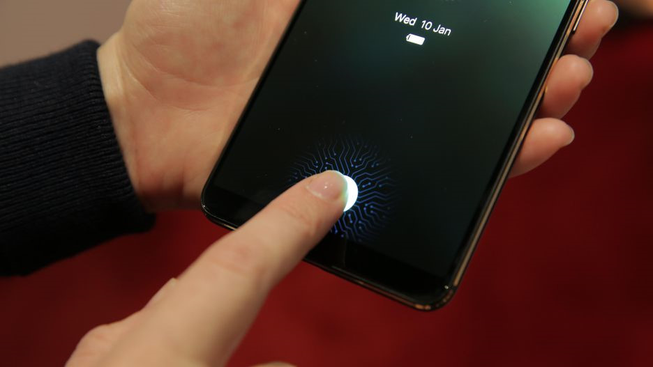Cảm biến vân tay dưới màn hình đầu tiên trên Smartphone
