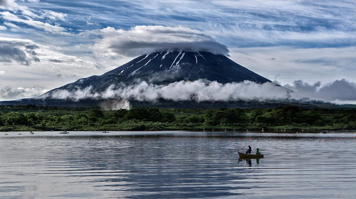Điểm danh 10 ngọn núi lửa đẹp nhất thế giới