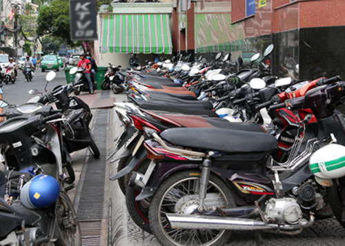Khuyến khích mở dịch vụ giữ xe ở Sài Gòn