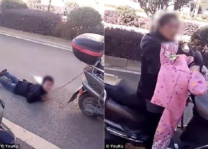 Phẫn nộ bà mẹ trói con sau xe máy kéo lê trên phố chỉ vì trộm tiền