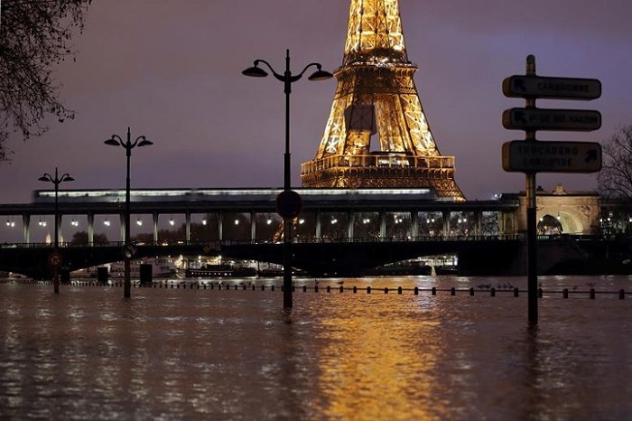 Chùm ảnh Paris tráng lệ thất thủ vì lũ lụt