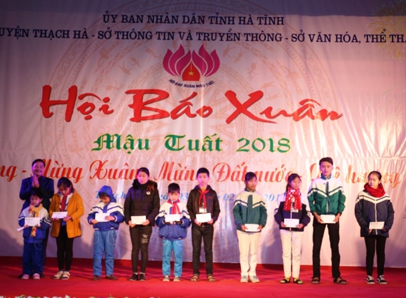 Hà Tĩnh: Khai mạc Hội báo Xuân Mậu Tuất năm 2018