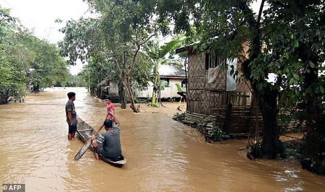 Bão nhiệt đới Sanba đổ bộ vào Philippines làm chín người thiệt mạng
