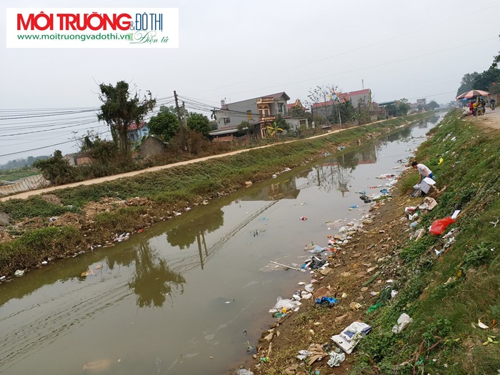 Bắc Giang: Chính quyền thờ ơ khiến dòng sông ô nhiễm kinh hoàng?