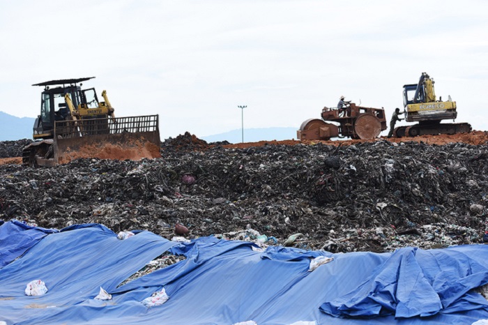 Hà Nội đầu tư hơn 79 tỷ đồng làm đường vào bãi rác Xuân Sơn