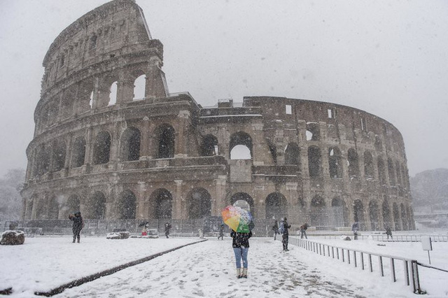 Bão tuyết dày nhất trong 6 năm tràn qua Italy