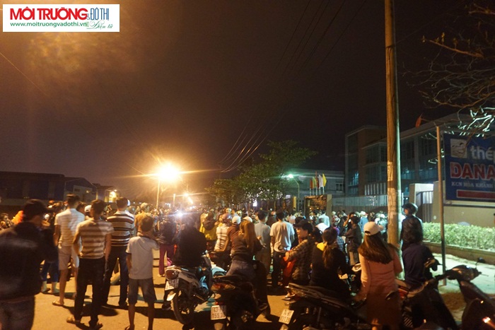 Đà Nẵng: Tạm dừng hoạt động 2 nhà máy thép bị dân vây vì ô nhiễm