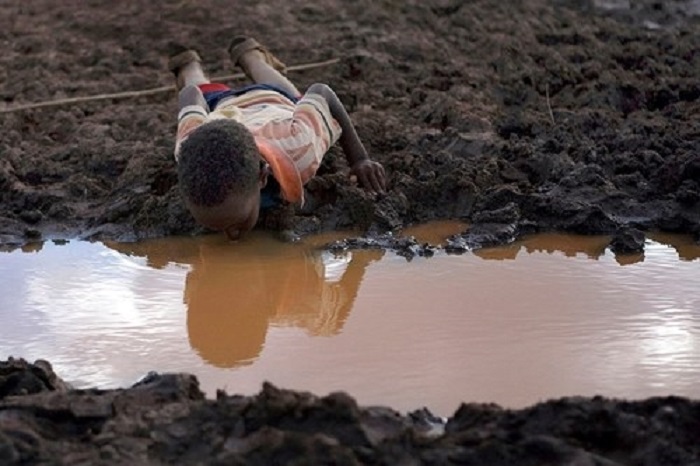 Những bức hình về thực trạng khan hiếm nước khiến ai cũng bị ám ảnh