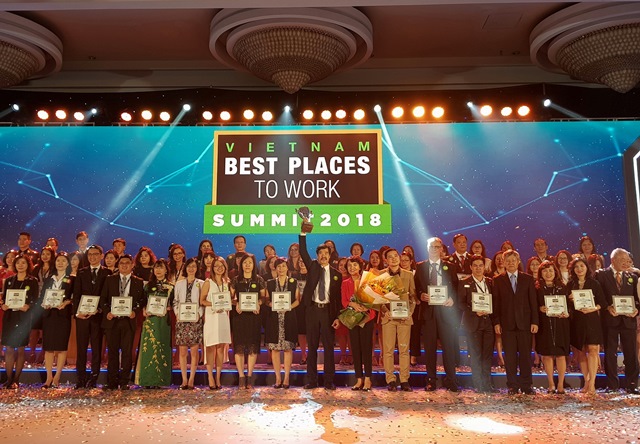 Vinamilk vươn lên dẫn đầu Top 100 nơi làm việc tốt nhất Việt Nam năm 2017