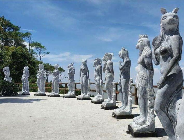 Dân mạng 'dậy sóng' vì 12 bức tượng khỏa thân ở Đồ Sơn