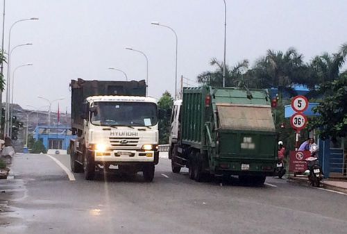 24 quận huyện TP HCM phải đấu thầu thu gom rác