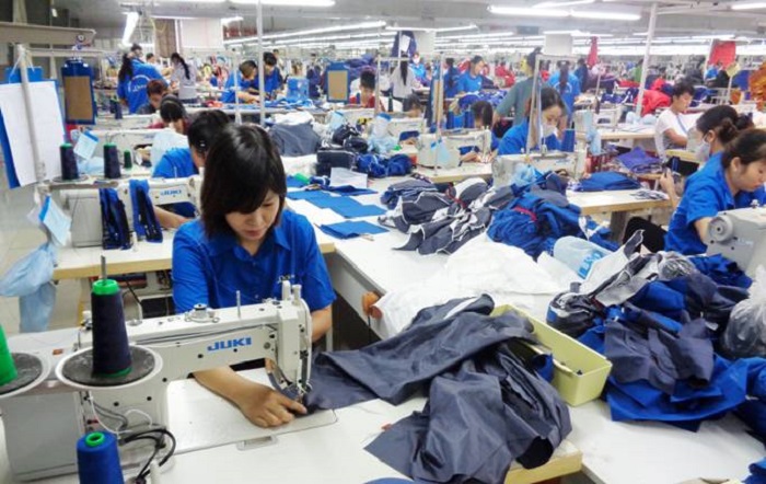 Lương ở Việt Nam đang tăng nhanh hơn năng suất lao động
