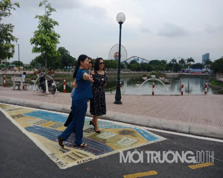 Độc đáo con đường bích họa nằm giữa phố đi bộ Trịnh Công Sơn