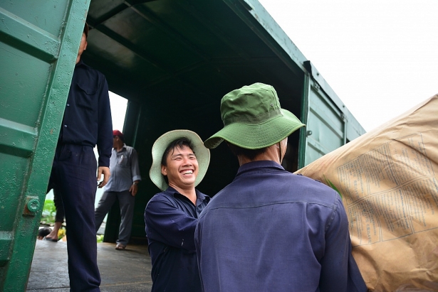 Những nụ cười của sự tử tế trong vụ hai tàu đâm nhau ở Quảng Nam