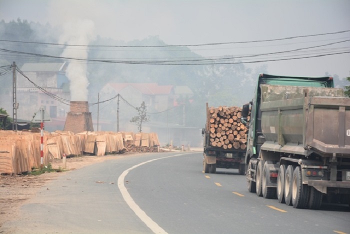 Hữu Lũng - Lạng Sơn: Nhiều cơ sở đốt phế phẩm gỗ gây ô nhiễm MT