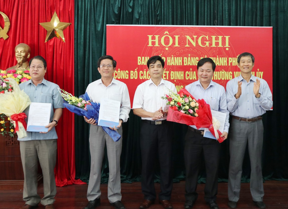 Quảng Nam: Công bố các quyết định điều động, phân công cán bộ