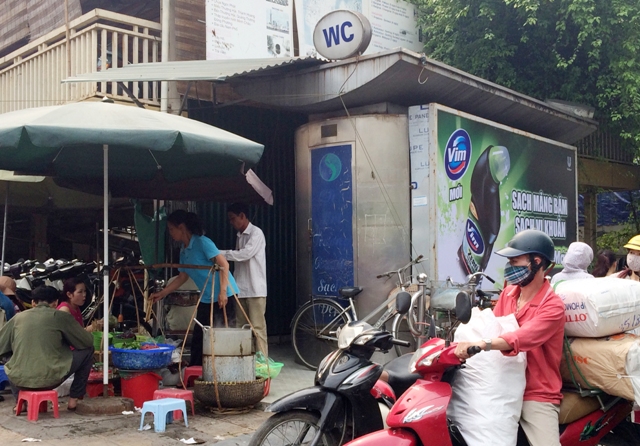 NVS chợ Thành Thái UBND quận 10 thừa nhận chưa đảm bảo mỹ quan