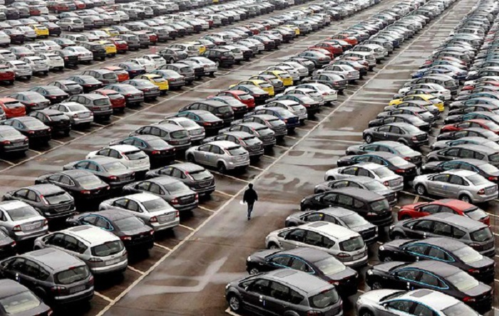 Vì sao xe ô tô nhập khẩu vẫn chưa thể giảm giá?