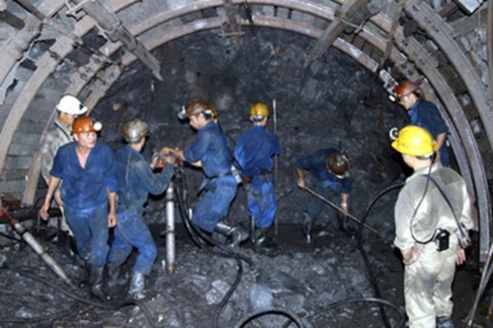 Quảng Ninh: Sập nắp lò than, một công nhân thiệt mạng